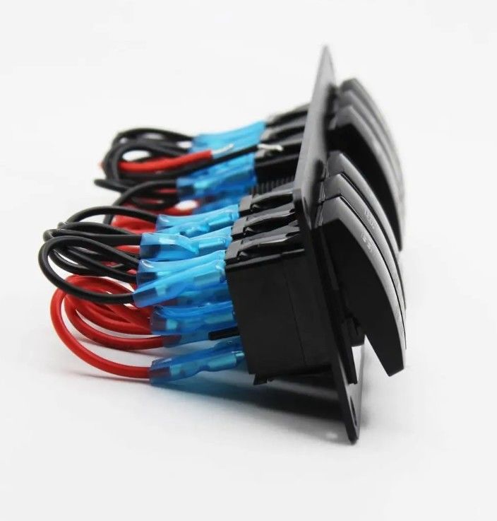 Color Voltmeter 6 Gang DC12V 24V Led On Off 5 PIN Rocker Panel de cambio para caravana de automóviles marina