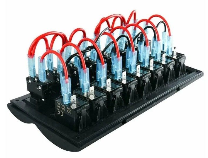 El panel de interruptores de la embarcación marina a prueba de explosiones 8 GANG con indicador LED ROCKER AUTO FUSIONES