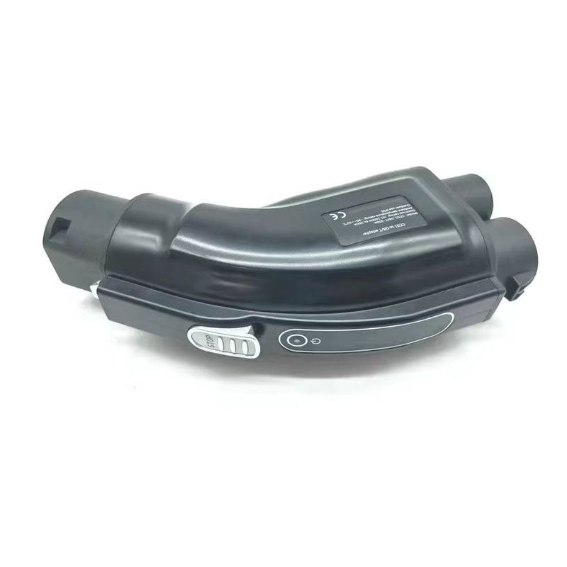Adaptador de carga continua para vehículos eléctricos CCS1 a conector GBT
